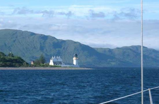 Corran Point Lighthouse mit Blick auf Loch Linnhe